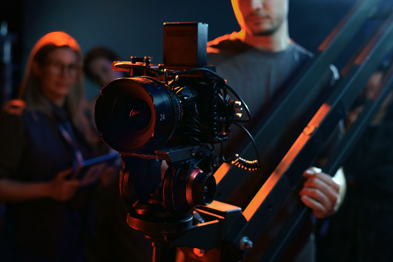 Equipe da Maverick em uma produção audiovisual